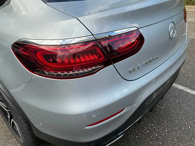 2022 mercedes-benz glc 300de 4matic personenauto - afbeelding 17 van  30