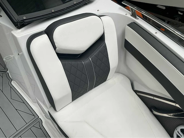 2022 monterey bowrider 258ss sportboot - afbeelding 9 van  39