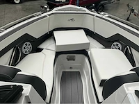 2022 monterey bowrider 258ss sportboot - afbeelding 14 van  39
