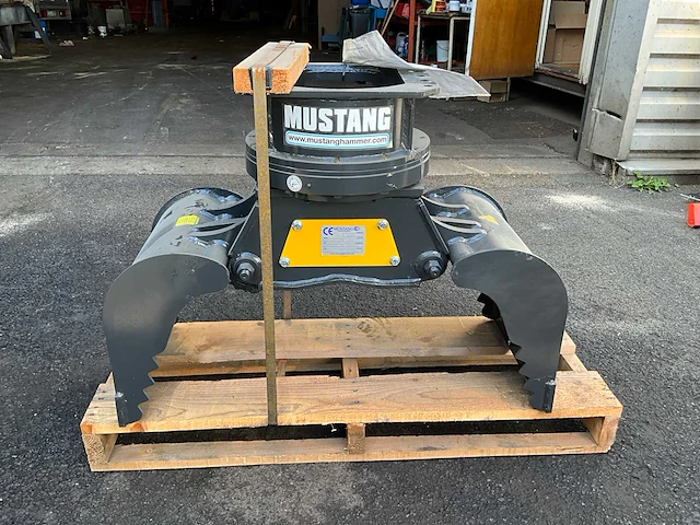 2022 mustang grp 150 ch grijper - afbeelding 1 van  10
