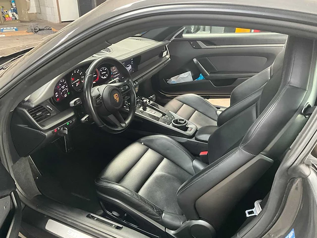 2022 porsche 911 ad coupe personenauto - afbeelding 20 van  50