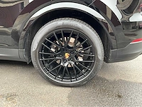 2022 porsche cayenne e-hybrid - personenauto - afbeelding 13 van  69