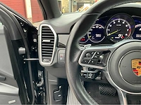 2022 porsche cayenne e-hybrid - personenauto - afbeelding 22 van  69