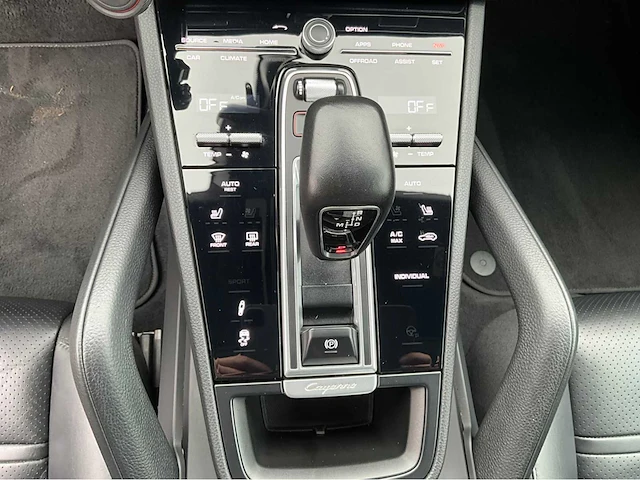 2022 porsche cayenne e-hybrid - personenauto - afbeelding 30 van  69