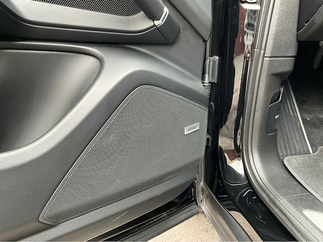 2022 porsche cayenne e-hybrid - personenauto - afbeelding 38 van  69