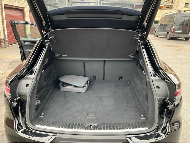2022 porsche cayenne e-hybrid - personenauto - afbeelding 50 van  69