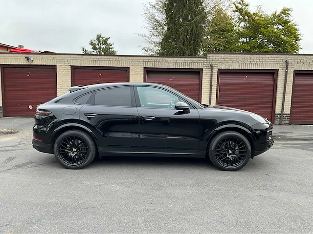 2022 porsche cayenne e-hybrid - personenauto - afbeelding 56 van  69
