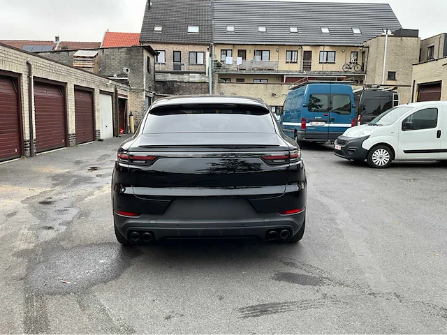 2022 porsche cayenne e-hybrid - personenauto - afbeelding 68 van  69