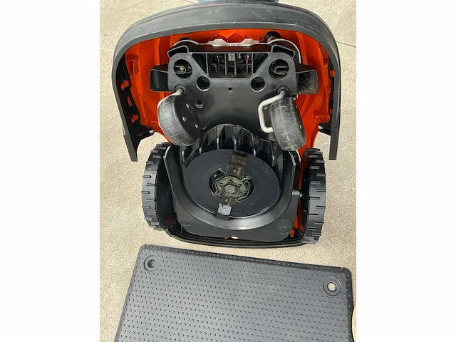 2022 stihl rmi 522 c robotmaaier - afbeelding 10 van  10