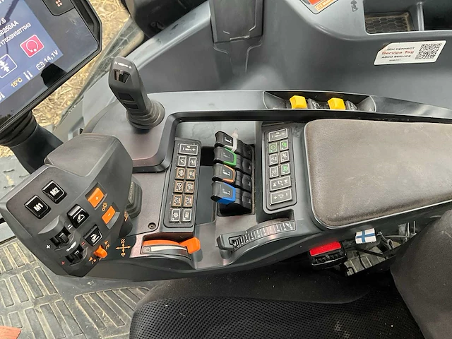 2022 valtra t175e vierwielaangedreven landbouwtractor - afbeelding 20 van  38