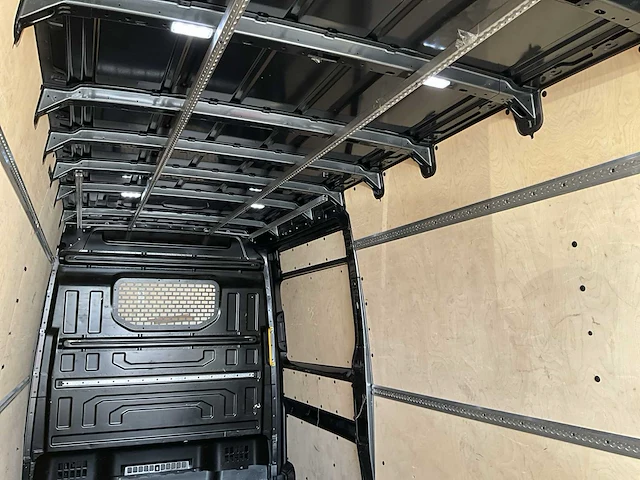 2022 volkswagen crafter 2.0tdi - afbeelding 16 van  32