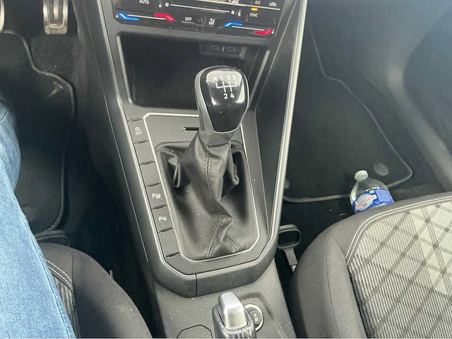 2022 volkswagen polo r line polo auto - afbeelding 7 van  29