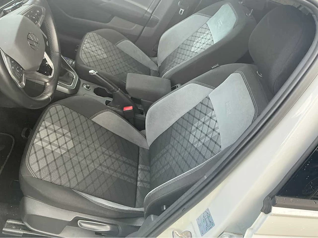 2022 volkswagen polo r line polo auto - afbeelding 28 van  29