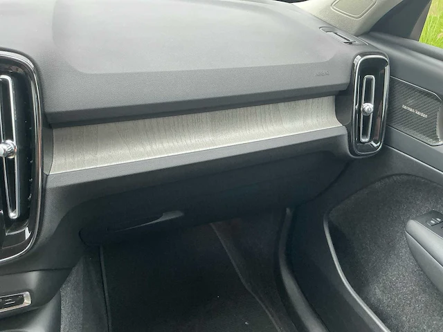 2022 volvo xc40 stationwagen - afbeelding 17 van  51