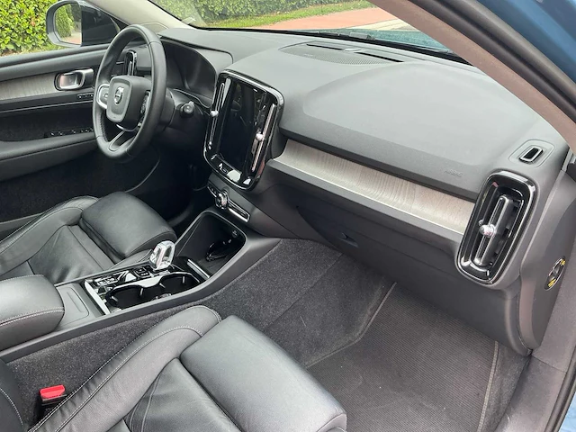 2022 volvo xc40 stationwagen - afbeelding 27 van  51