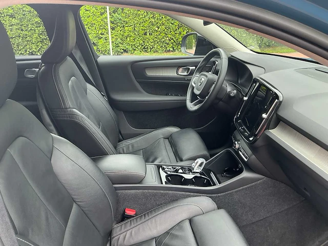 2022 volvo xc40 stationwagen - afbeelding 28 van  51