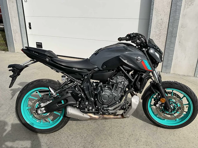 2022 yamaha mt-07 motorfiets voor onderdelen - afbeelding 15 van  20