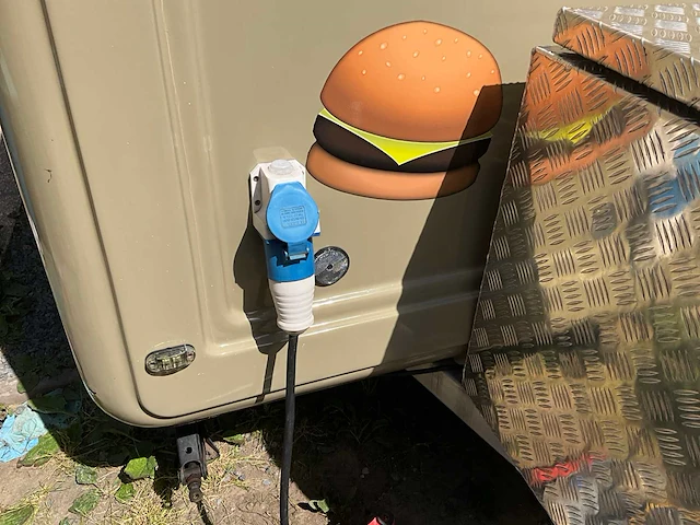 2023 - foodtruck - afbeelding 13 van  47