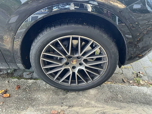 2023 - porsche e-hybrid platinum edition - afbeelding 6 van  44