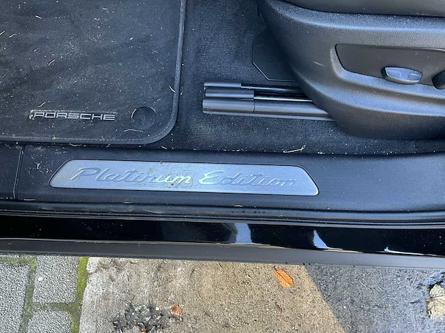 2023 - porsche e-hybrid platinum edition - afbeelding 19 van  44