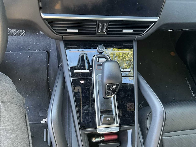 2023 - porsche e-hybrid platinum edition - afbeelding 29 van  44