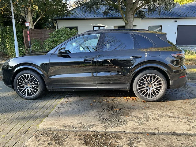 2023 - porsche e-hybrid platinum edition - afbeelding 43 van  44