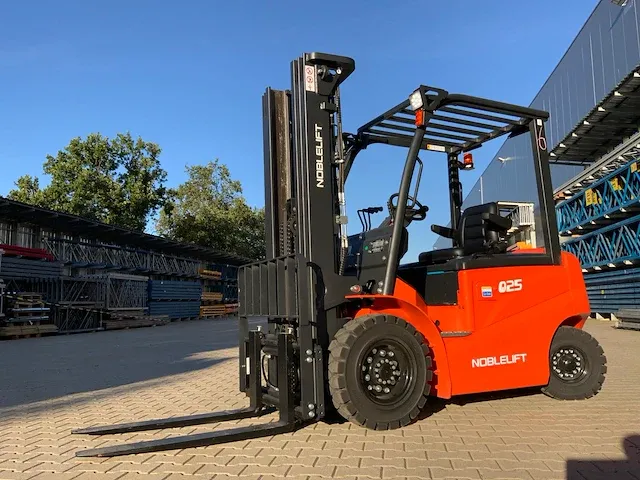 2023 2.5t vorkheftruck triple mast 4.8m - afbeelding 1 van  22
