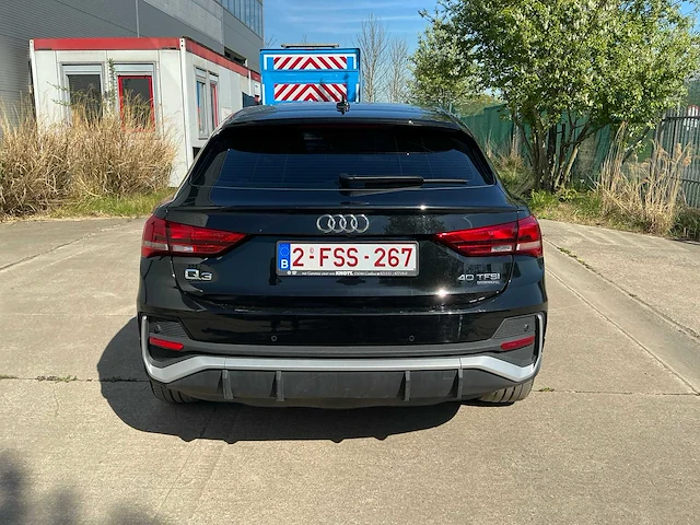 2023 audi q3 personenauto's - afbeelding 19 van  24