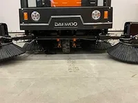 2023 daewoo das100 cabine veegmachine - afbeelding 2 van  27