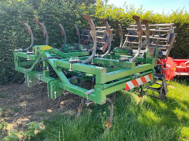 2023 devos cultivator met verkruimelrol - afbeelding 1 van  9