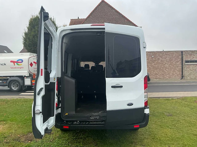 2023 ford transit 2t 350l l3 trend a6 2.0 td minibus - afbeelding 30 van  44