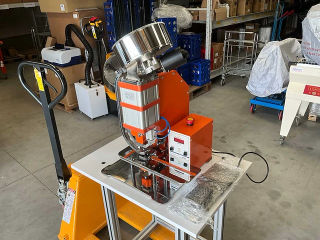 2023 gromfast gf-99 automatische eyelet pneumatische pers - afbeelding 5 van  8