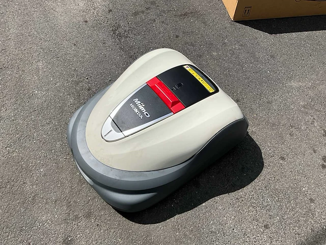 2023 honda hrm3000 robotmaaier - afbeelding 1 van  13
