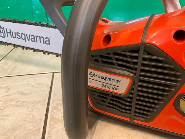 2023 husqvarna 540ixp accu kettingzaag - afbeelding 5 van  8