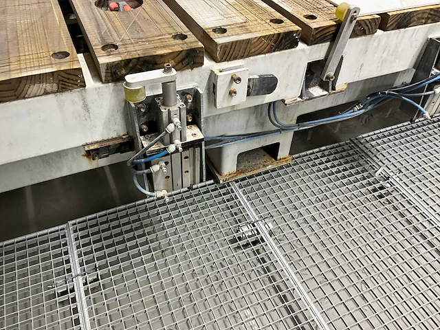 2023 igoldencnc ibs-b- cnc zaag/freesmachine - afbeelding 12 van  28