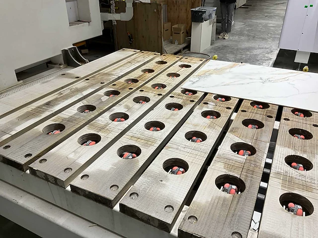 2023 igoldencnc ibs-b- cnc zaag/freesmachine - afbeelding 18 van  28