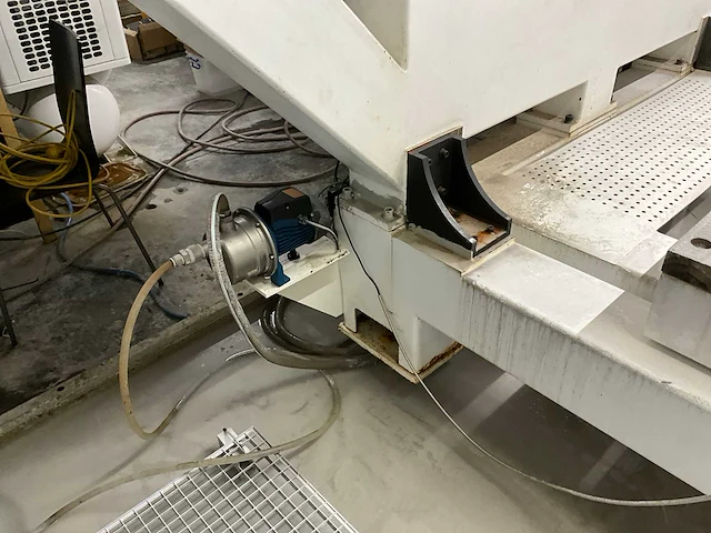 2023 igoldencnc ibs-b- cnc zaag/freesmachine - afbeelding 19 van  28