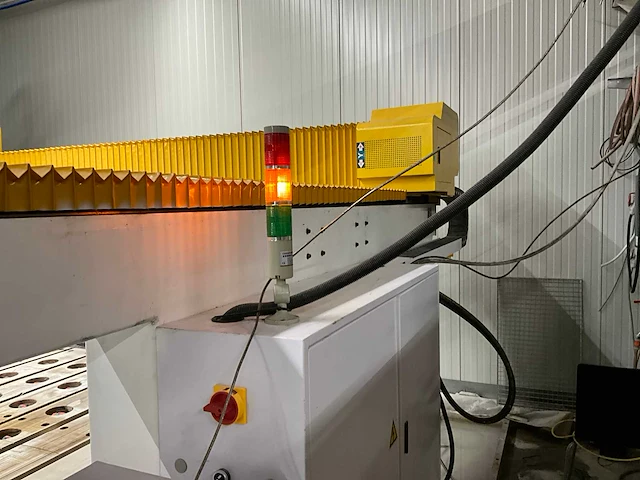 2023 igoldencnc ibs-b- cnc zaag/freesmachine - afbeelding 26 van  28
