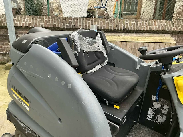 2023 kärcher b250r zelfrijdende veegmachine - afbeelding 20 van  35