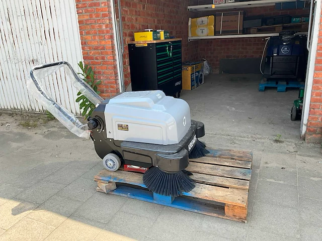 2023 kremer sweeper krs30 veegmachine - afbeelding 3 van  8