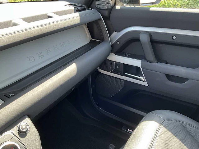 2023 land rover defender 90 - afbeelding 17 van  39