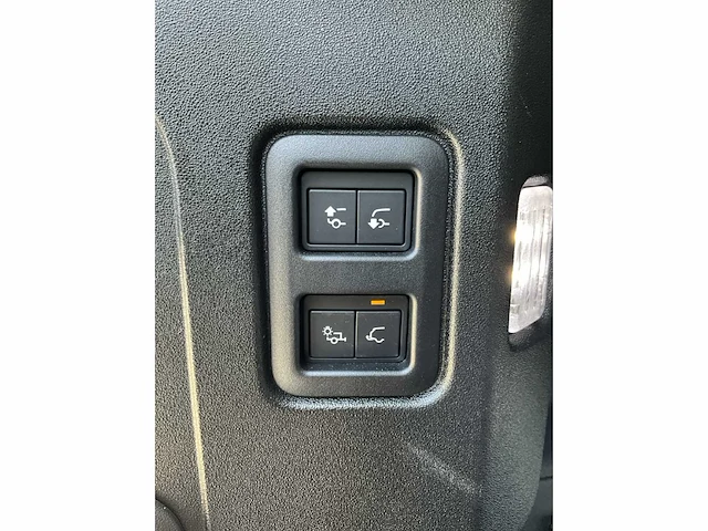 2023 land rover defender 90 - afbeelding 27 van  39