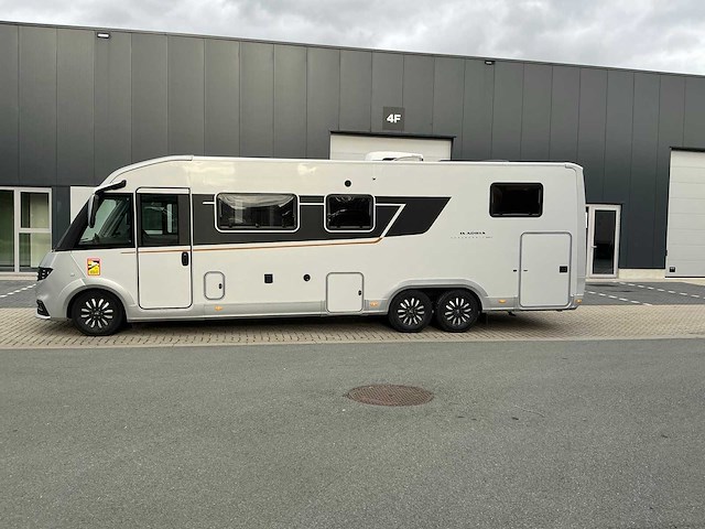 2023 mercedes-benz adria supersonic 890ll camper - afbeelding 12 van  37