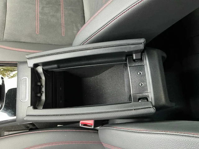 2023 mercedes-benz cla180 personenauto - afbeelding 9 van  31