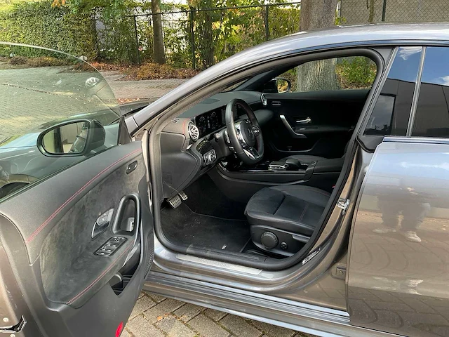2023 mercedes-benz cla180 personenauto - afbeelding 31 van  31