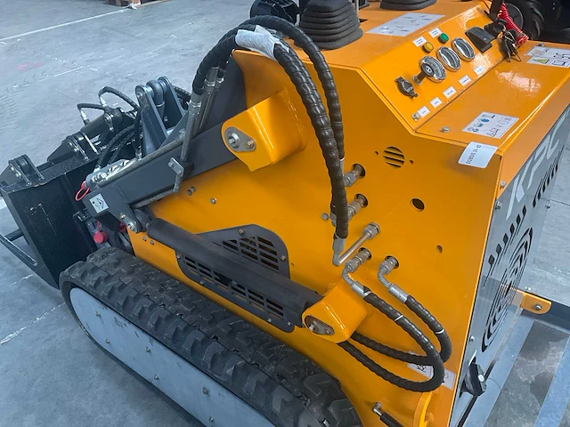2023 mini skid jkl-380 rupsgraafmachine - afbeelding 5 van  22