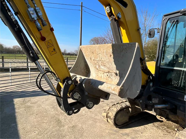 2023 new holland e 60 d rupsgraafmachines *384,5 draaiuren* - afbeelding 8 van  52