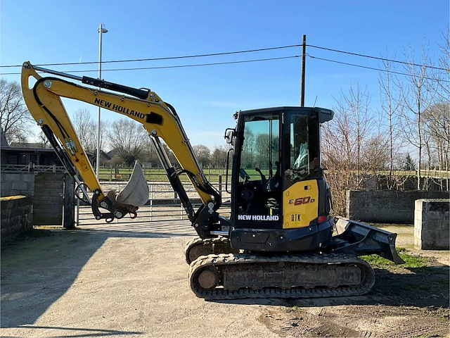 2023 new holland e 60 d rupsgraafmachines *384,5 draaiuren* - afbeelding 12 van  52