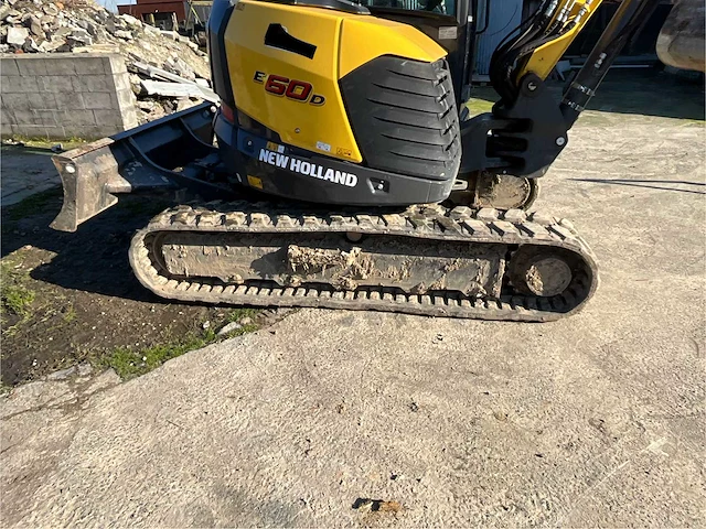 2023 new holland e 60 d rupsgraafmachines *384,5 draaiuren* - afbeelding 40 van  52