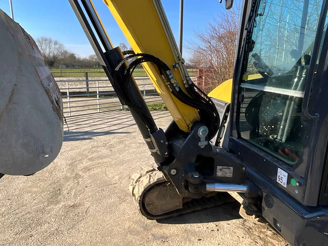 2023 new holland e 60 d rupsgraafmachines *384,5 draaiuren* - afbeelding 43 van  52